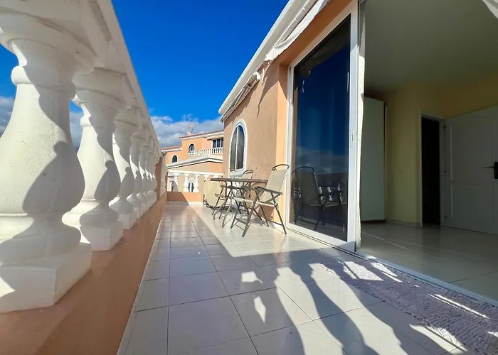 Вилла Ross Адехе